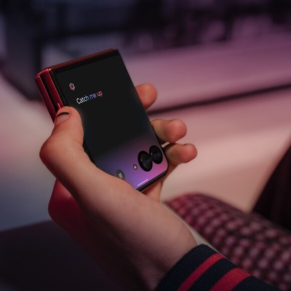 motorola razr ultra PANTONE Rio Red 1TB UNLOCKED NEW 2025 - Picture 5 of 11